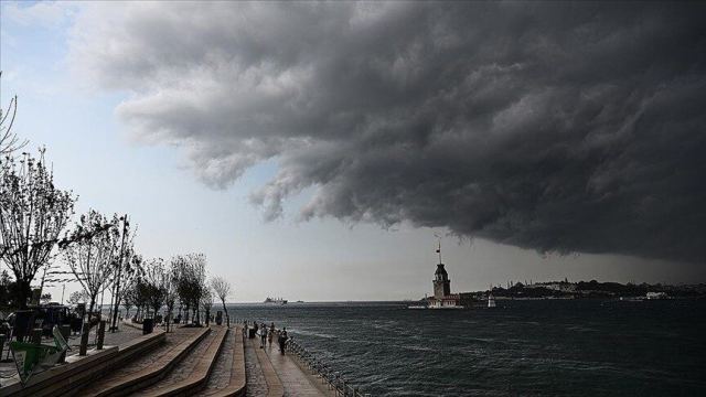 İstanbul için AKOM'dan kuvvetli sağanak uyarısı