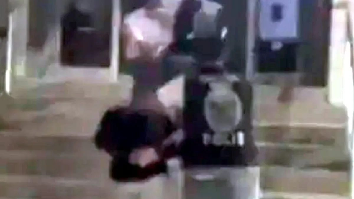 Arnavutköy'de iş yerine ait aracı kundaklayan 2 şüpheli yakalandı