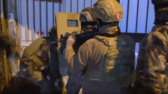 Şanlıurfa'da DEAŞ'a finans sağladığı tespit edilen 7 kişi tutuklandı
