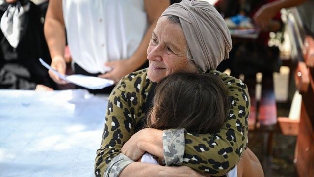 Şivazar Akdere, otobüste duyduğu konuşmayla 25 yıl gönüllü annelik yaptı
