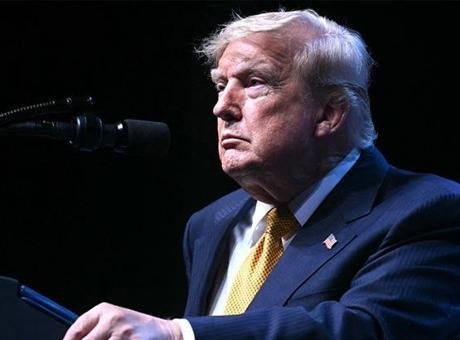Trump'tan Şaşırtan Seçim Vaadi: Her Yetişkin 5 Bin Dolar Alacak!