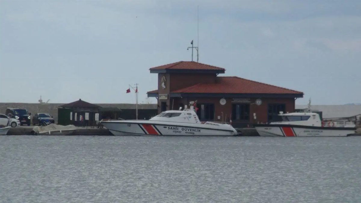 Silivri’de batan gemideki arama çalışmaları devam ediyor