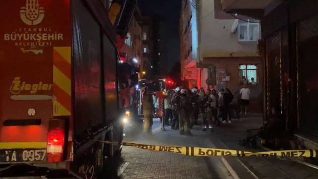 Sümer Mahallesi'nde 5 katlı binada yangın: 5 kişi hastanelik oldu