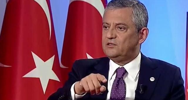Özgür Özel, Türkiye'deki Otoriterliği Eleştirdi