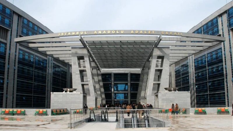 Adalar Belediyesi'nde Başkan Vekili Medine Pamuk Görevden Ayrıldı