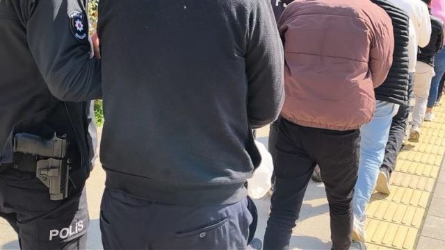 İstanbul'da DEAŞ'a yönelik operasyonda 6 şüpheli yakalandı