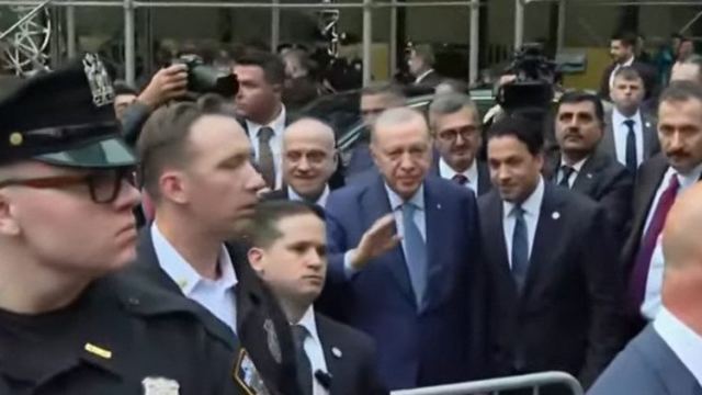 Cumhurbaşkanı Erdoğan New York'ta Türkevi'nde karşılandı