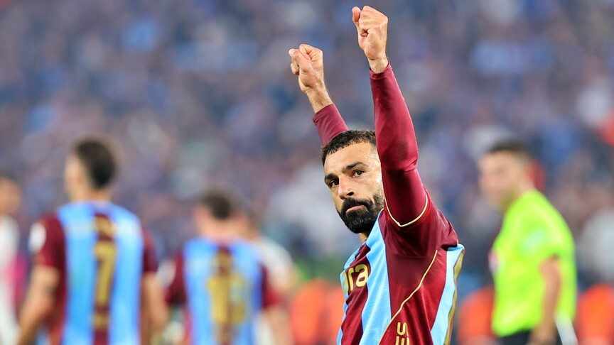 Trabzonspor, Galatasaray'ı 3-0 ile geçti