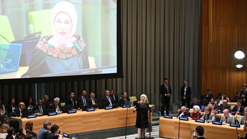 Emine Erdoğan: Tek kullanımlık ürünlerden uzaklaşmalıyız