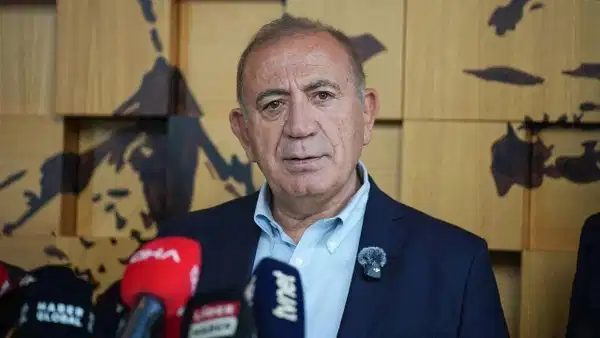 Gürsel Tekin, Mahkeme Kararına Rağmen 'Görevim Devam Ediyor' Dedi