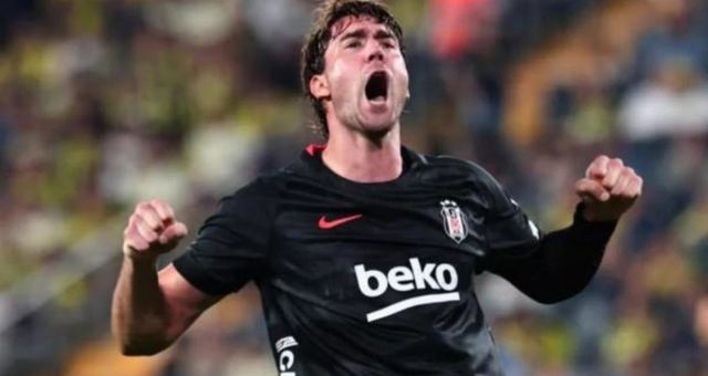 Dusan Vlahovic sakatlandı, milli takım kadrosundan çıkarıldı