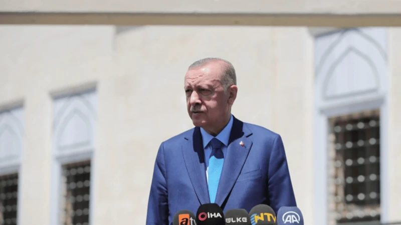 Cumhurbaşkanı Erdoğan cuma namazını Üsküdar'daki camide kıldı