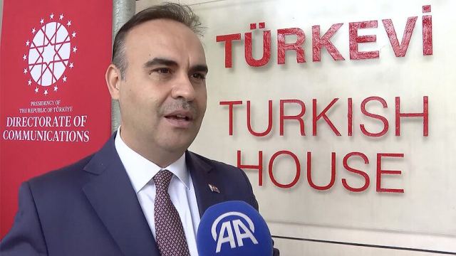 Sanayi ve Teknoloji Bakanı Kacır, uluslararası yatırımlarda ileri teknolojiyi vurguladı
