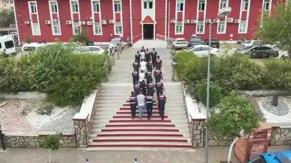 Aydın'da Üreticileri Dolandıran Şüphelilere Operasyon Yapıldı