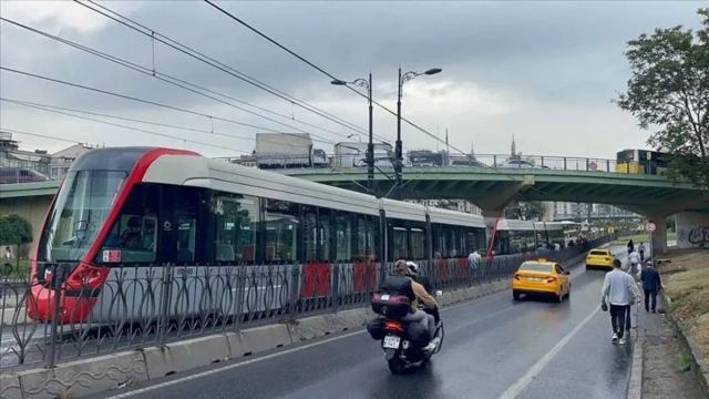 Kabataş-Bağcılar Tramvay Hattı'nda teknik arıza nedeniyle seferler iptal edildi