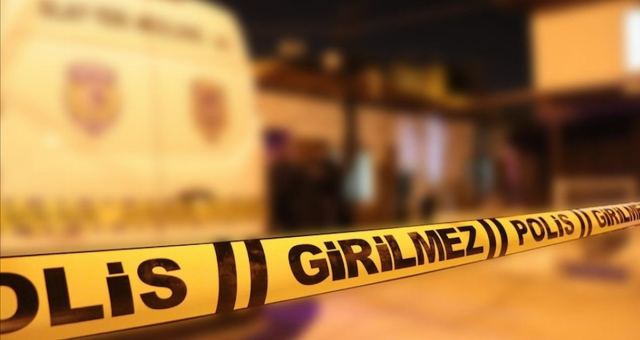 Fatih'te Arkadaşını Bıçaklayarak Öldüren Genç Gözaltına Alındı