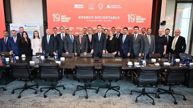 Bakan Bayraktar: Türkiye'nin 2040 enerji vizyonunda elektrifikasyon ön planda