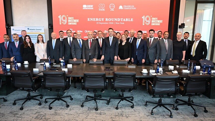 Bakan Bayraktar: Türkiye'nin 2040 enerji vizyonunda elektrifikasyon ön planda