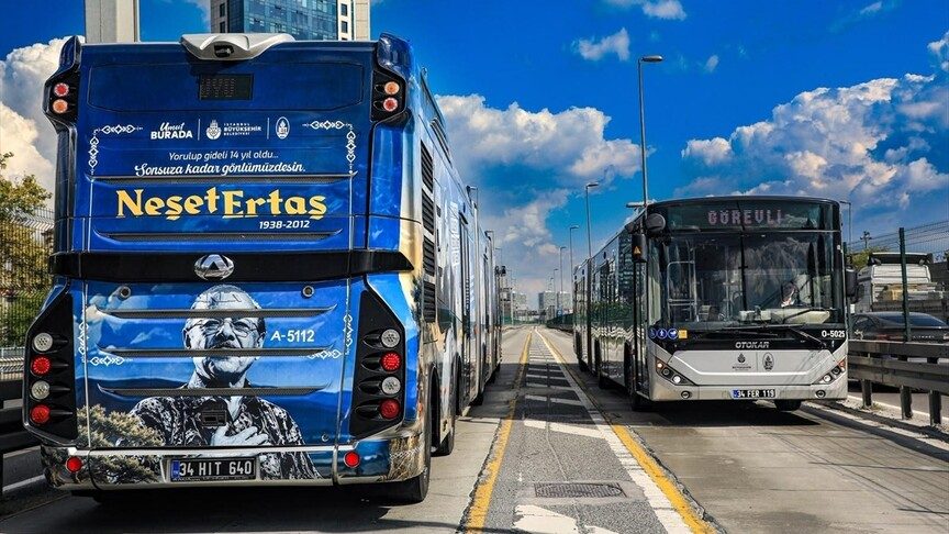 İstanbul'da toplu taşıma araçları Neşet Ertaş anısına tasarlandı