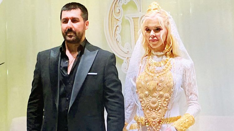 Van'da Emanet Altınlar Odunlukta Ele Geçirildi