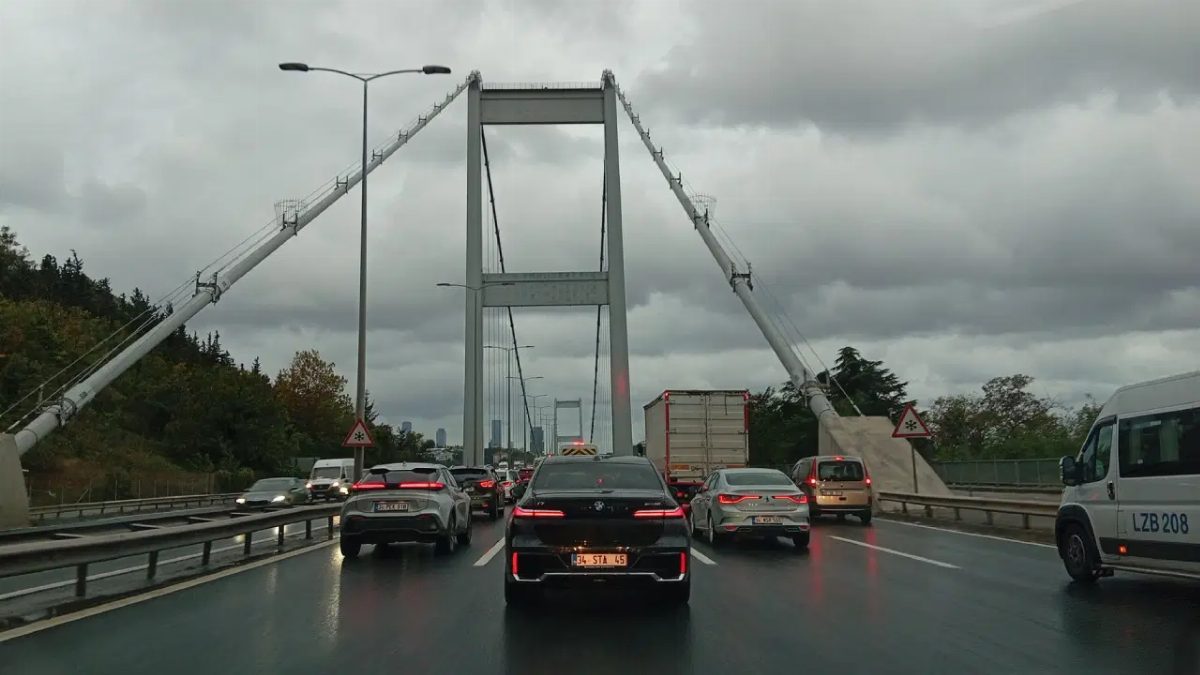 İstanbul'da trafik yoğunluğu haftanın ilk iş gününde yüzde 62 oldu