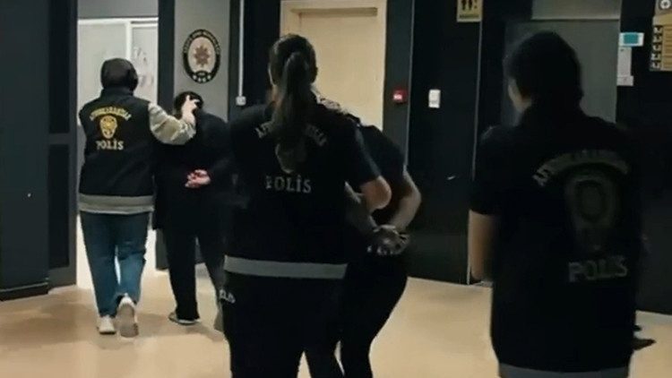 Afyonkarahisar'da fuhuş operasyonu: Mağdur çocuğun annesi tutuklandı