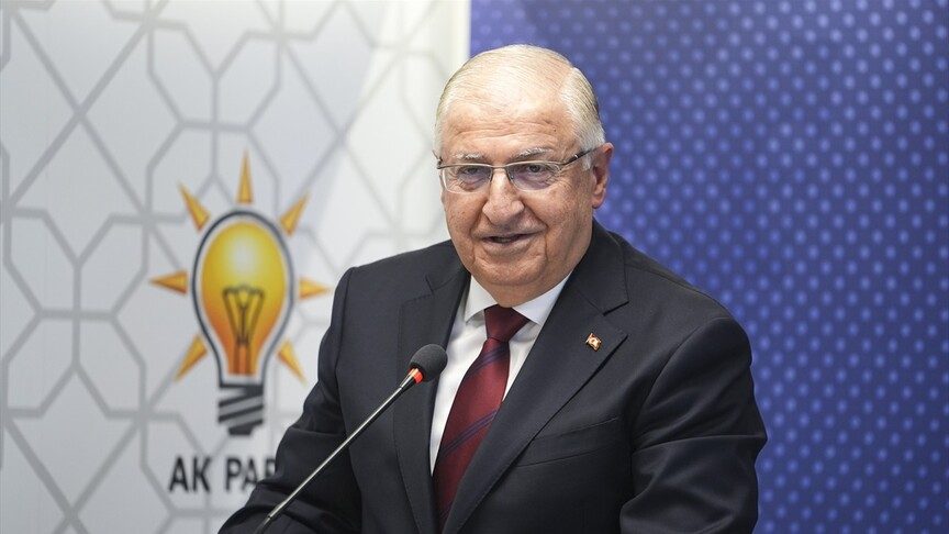 Bakan Güler, Maltepe'de Türkiye Yüzyılı Buluşmaları'na Katıldı