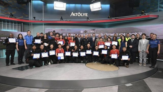 Savaş Muhabirliği Eğitimi İstanbul'da başarıyla tamamlandı
