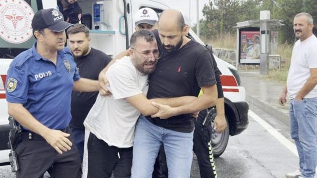 Arnavutköy'de kaza: İki kamyon çarpıştı, yaralılar var