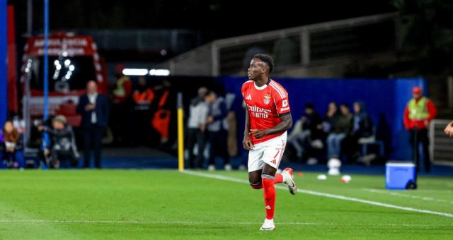 Bruma, Yunanistan Ligi'nde Aris ile sözleşme imzalıyor