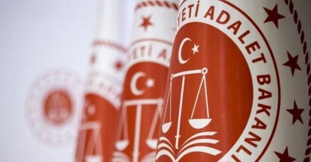 Adalet Bakanlığı'ndan fotoğraf açıklaması geldi