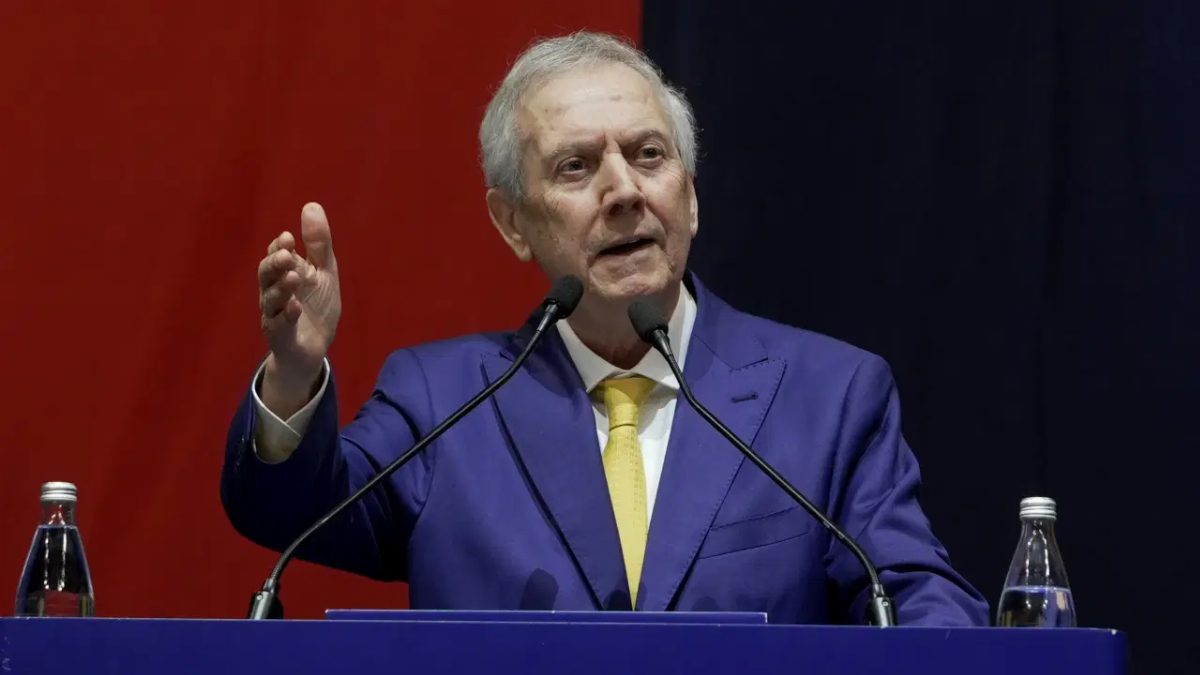Galatasaray, Aziz Yıldırım'a üniversite ve ada yanıtı verdi