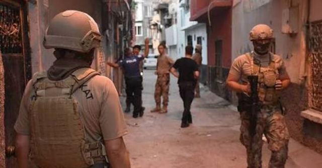 İstanbul'da terör operasyonu: 39 kişi gözaltına alındı