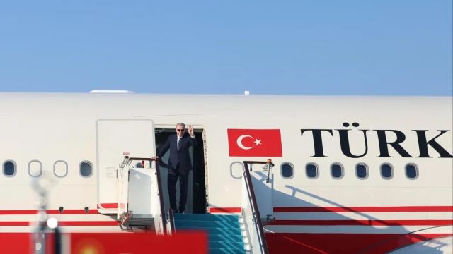 Başkan Erdoğan'ın Uçağı New York'a İndi