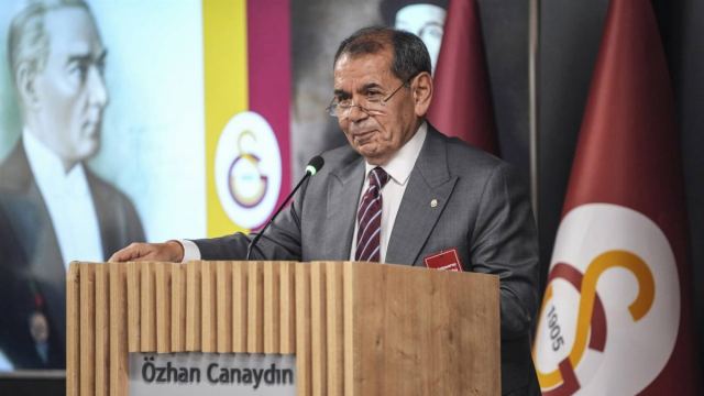 Dursun Özbek, transfer gecikmesini 50 milyon Euro ile açıkladı