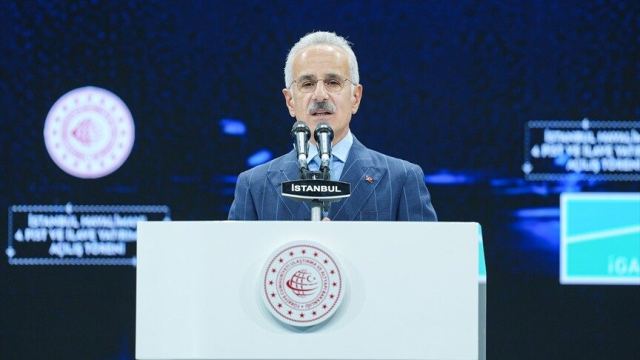 Ulaştırma Bakanı Uraloğlu: Yeni pist İstanbul'un hava trafiğini güçlendirecek