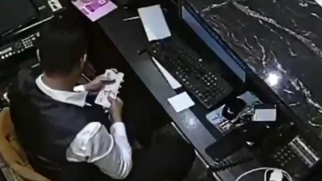 İstanbul Fatih'te Otel Çalışanları 50 Milyon Lira Dolandırdı