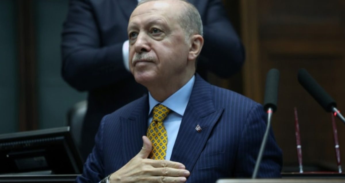 Doğan Bekin AKP'ye katılıyor, Erdoğan'dan sert eleştiri