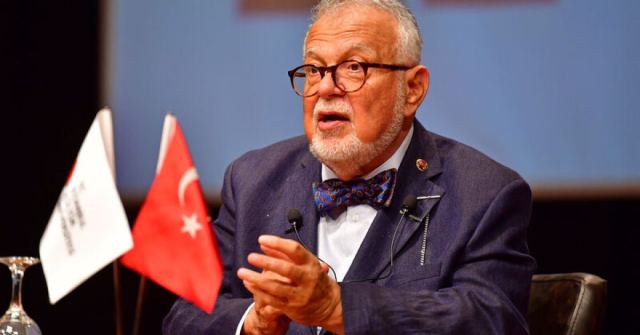Prof. Dr. Celal Şengör İstanbul Kültür Üniversitesi'nde önerilerde bulundu