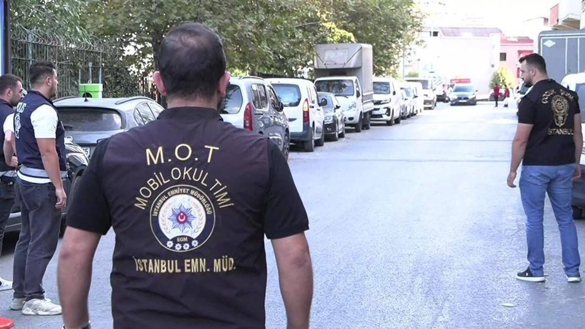 İstanbul'da Okulun İlk Günü Dronlu Güvenlik Önlemleri Alındı