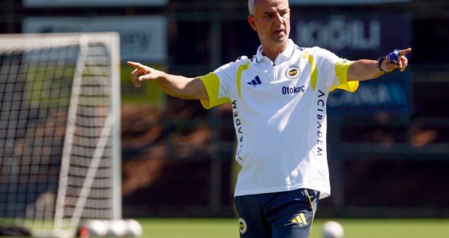 Fenerbahçe İsmail Kartal yönetiminde Gaziantep FK'ya hazırlanıyor