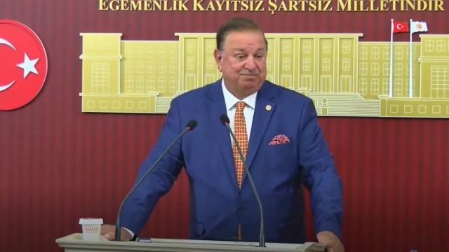 Yeniden Refah Partisi İstanbul Milletvekili Bekin istifa etti