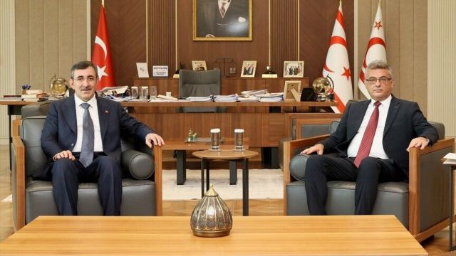 KKTC Cumhurbaşkanı Erhürman, Yardımcısı Yılmaz'ı kabul etti