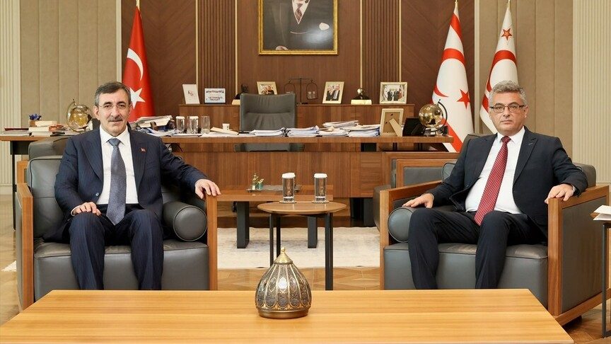 KKTC Cumhurbaşkanı Erhürman, Yardımcısı Yılmaz'ı kabul etti