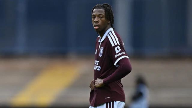 Aston Villa, Nottingham Forest'a 2-1 yenilerek kötü serisini sürdürdü