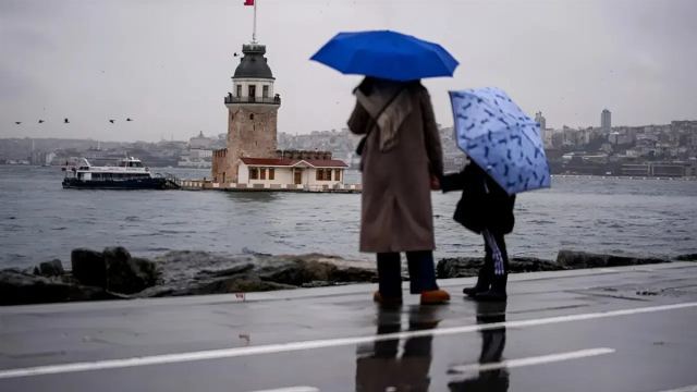 AKOM İstanbul'a Balkanlardan serin ve yağışlı hava uyarısı