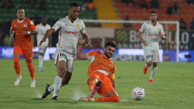 Alanyaspor ve Göztepe 2-2 Beraberlik Elde Etti