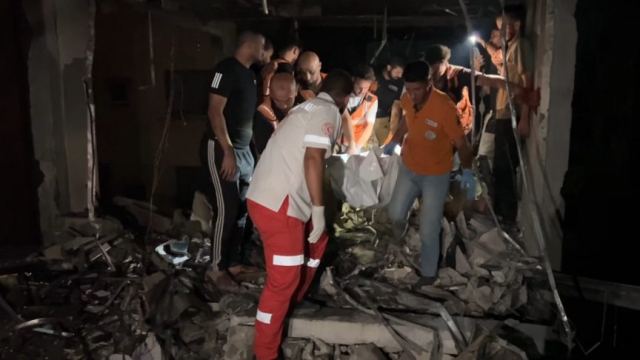 İsrail, Gazze'de düzenlediği saldırıda 2 Filistinliyi öldürdü