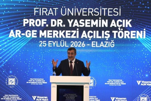 Cumhurbaşkanı Yardımcısı Yılmaz, sağlık endüstrisinde devrim vurgusu yaptı