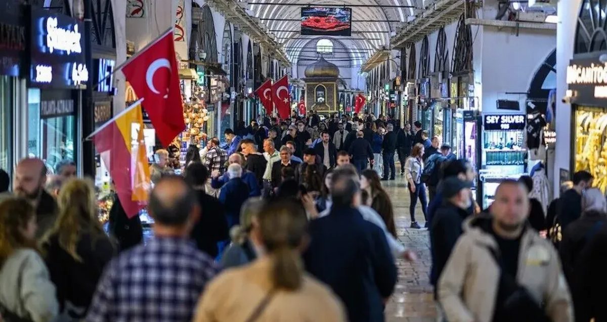 Fatih'te Kapalıçarşı'da soygun: Milyonlarca lira çalındı